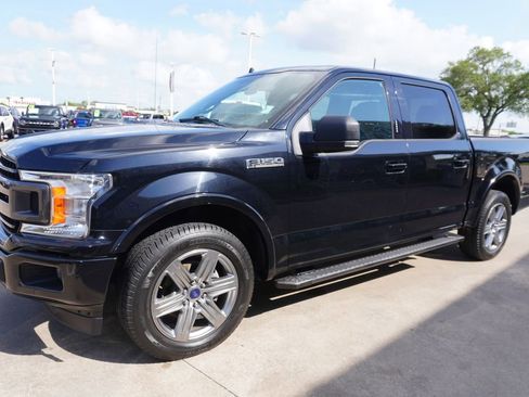 Used 2018 Ford F150 XLT w/ Equipment Group 302A Luxury image 3