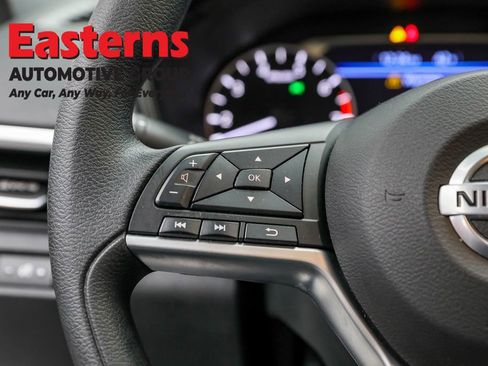 Used 2022 Nissan Altima 2.5 SV image 15