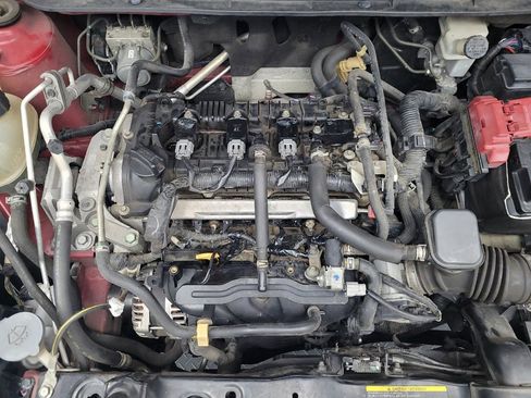 Used 2018 Nissan Kicks SV image 30