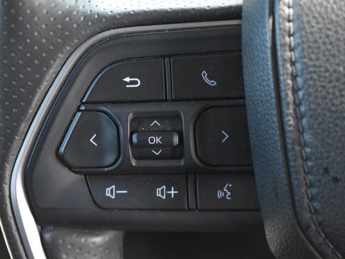 Used 2025 Toyota 4Runner TRD Off-Road AWD/4WD image 8