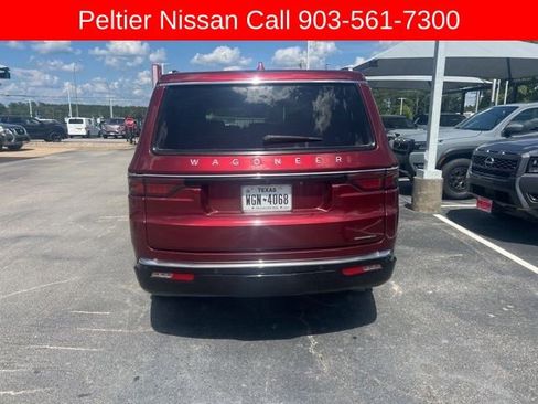 Used 2022 Jeep Wagoneer Series II RWD image 3