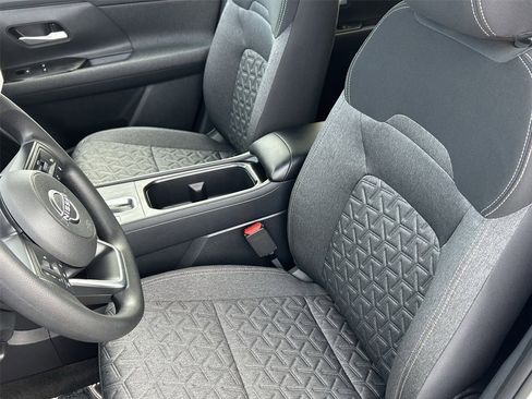 New 2026 Nissan Kicks SV image 20