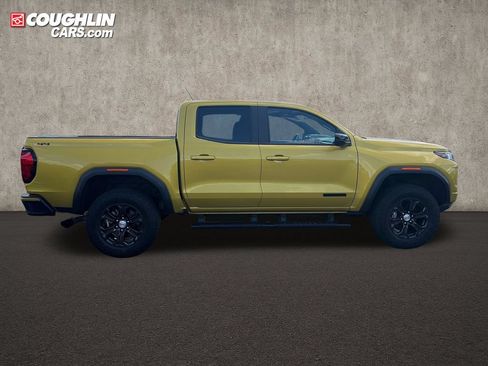 Used 2023 GMC Canyon Elevation w/ Elevation Premium Package AWD/4WD image 9