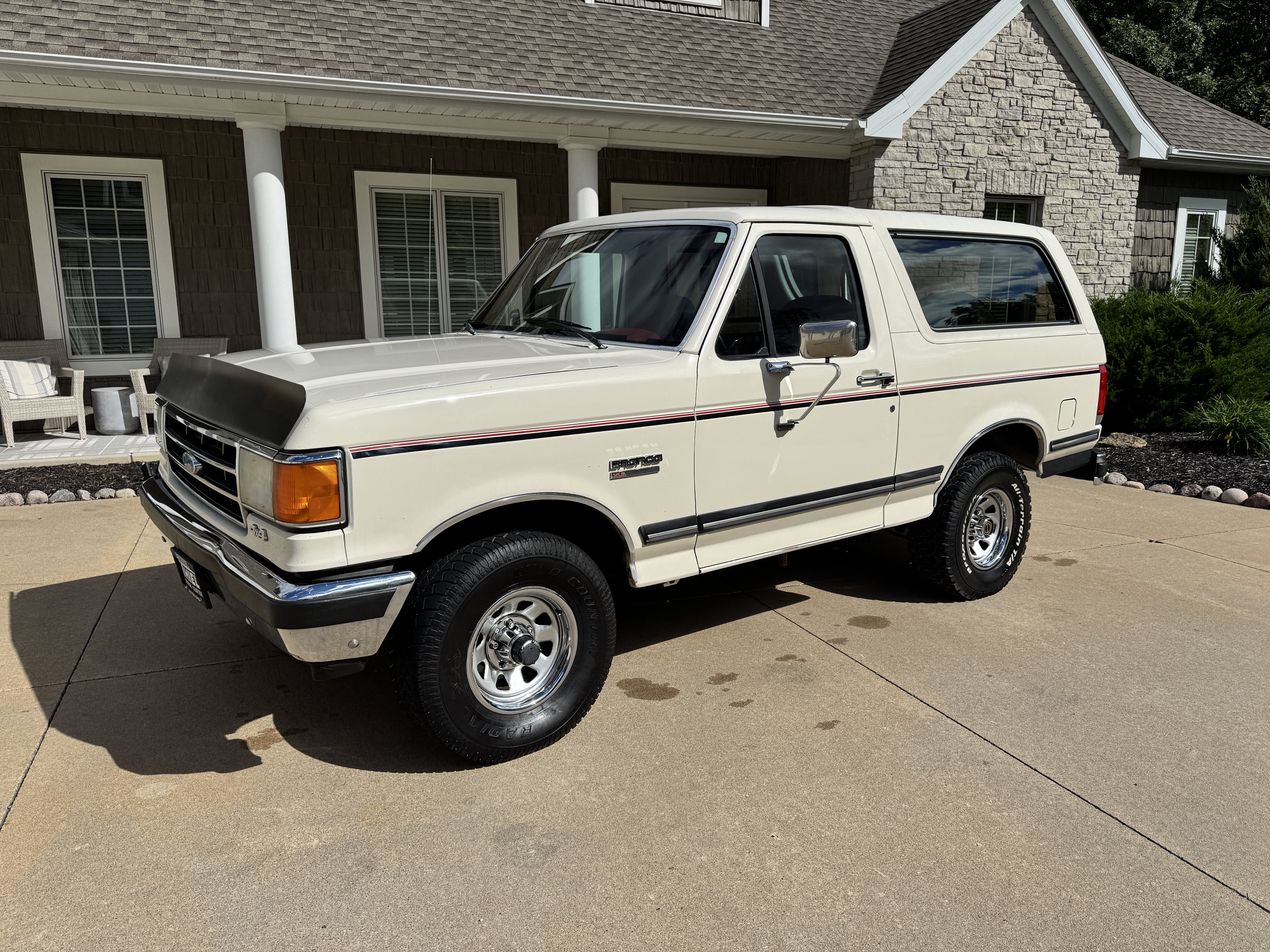 Used 1990 Ford Bronco AWD/4WD image 2