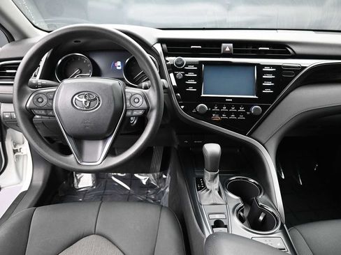 Used 2020 Toyota Camry LE w/ Cold Weather Package AWD/4WD image 15