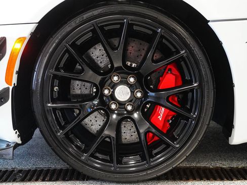 Used 2016 Dodge Viper ACR w/ Extreme Aero Package RWD image 8