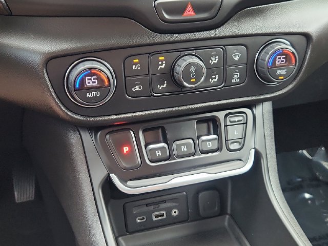 Used 2019 GMC Terrain SLE w/ GMC Pro Grade Package AWD/4WD image 44