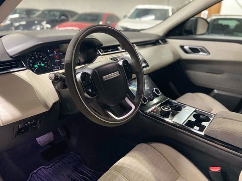 Used 2018 Land Rover Range Rover Velar S image 12