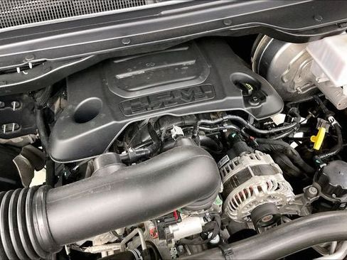 Used 2022 RAM 1500 Laramie AWD/4WD image 29