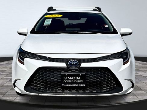 Used 2022 Toyota Corolla LE image 3