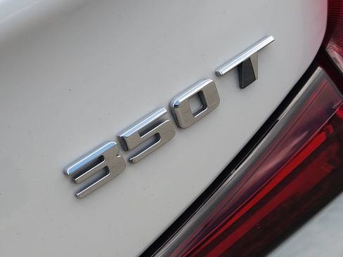 Used 2022 Cadillac XT4 Premium Luxury w/ Cold Weather Package FWD image 13