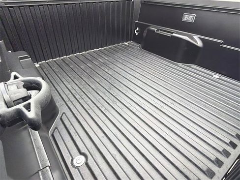 Used 2025 Toyota Tacoma SR5 image 10