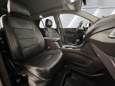 Used 2021 Chevrolet Equinox LT image 14