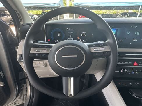 Used 2026 Hyundai Tucson SE FWD image 15