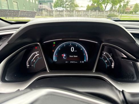 Used 2017 Honda Civic EX-T image 19