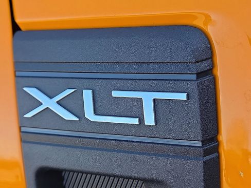 New 2026 Ford Maverick XLT w/ XLT Luxury Package image 8