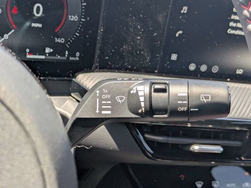 New 2026 Nissan Kicks SR FWD image 27