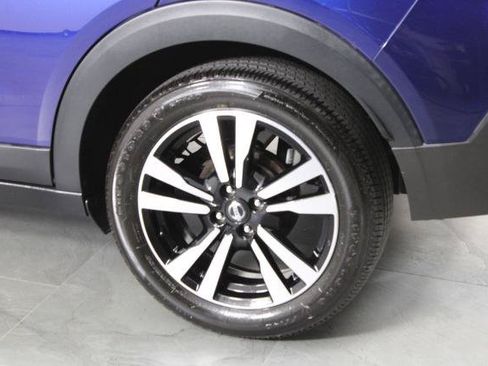 Certified 2020 Nissan Kicks SV FWD image 15