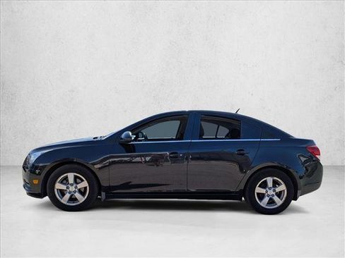 Used 2014 Chevrolet Cruze LT image 3