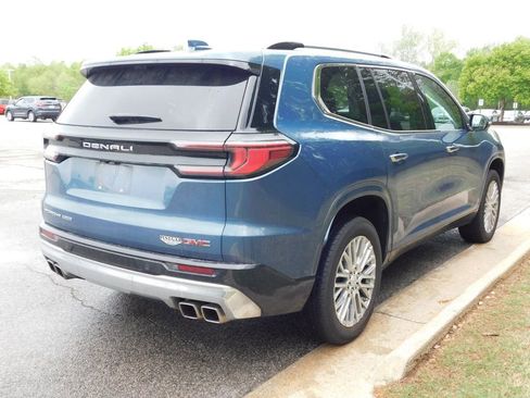 Used 2024 GMC Acadia Denali w/ Super Cruise Package image 4