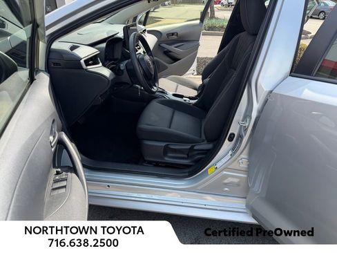Used 2023 Toyota Corolla LE FWD image 12