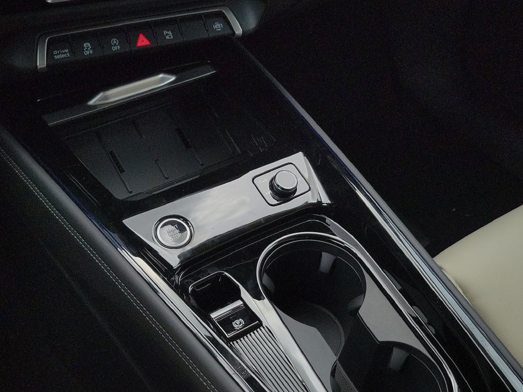 New 2026 Audi Q3 quattro 2.0T AWD/4WD image 14