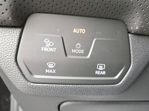 New 2026 Volkswagen Atlas SE FWD image 27