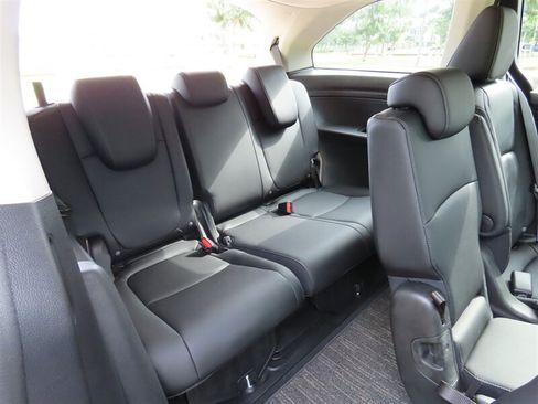 Used 2025 Honda Odyssey EX-L image 17
