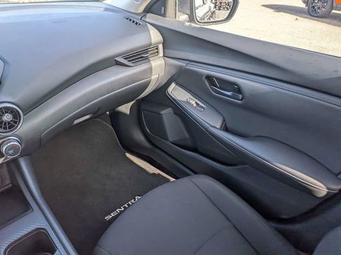 Used 2025 Nissan Sentra S FWD image 16