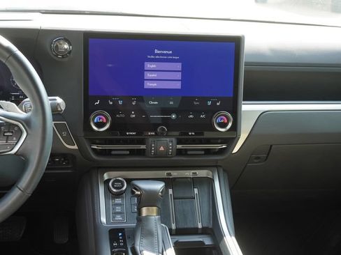 Used 2025 Lexus GX 550 AWD/4WD image 14