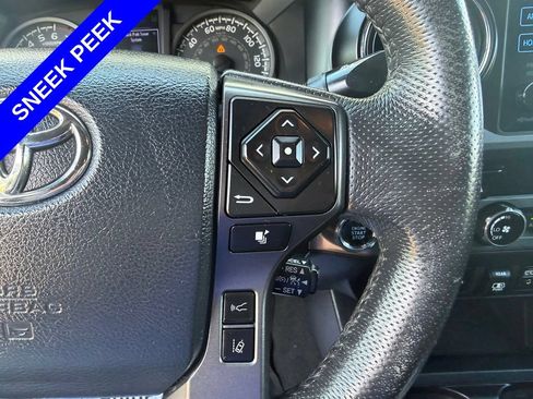 Used 2018 Toyota Tacoma TRD Sport w/ Technology Package AWD/4WD image 20