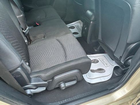 Used 2011 Dodge Journey SXT FWD image 11