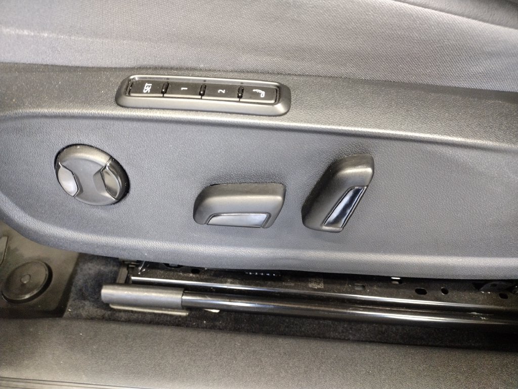 Used 2023 Volkswagen ID.4 Pro S AWD/4WD image 20