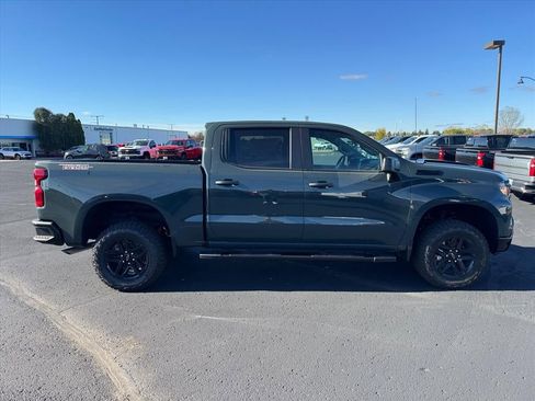 New 2026 Chevrolet Silverado 1500 Custom Trail Boss w/ LPO, Dark Essentials Package image 2