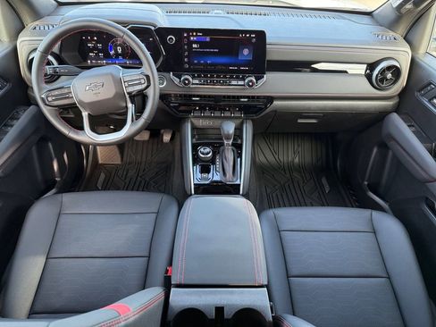 Used 2025 Chevrolet Colorado Z71 w/ Z71 Convenience Package 2 image 12