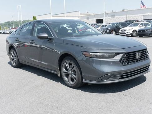 Certified 2023 Honda Accord EX image 3