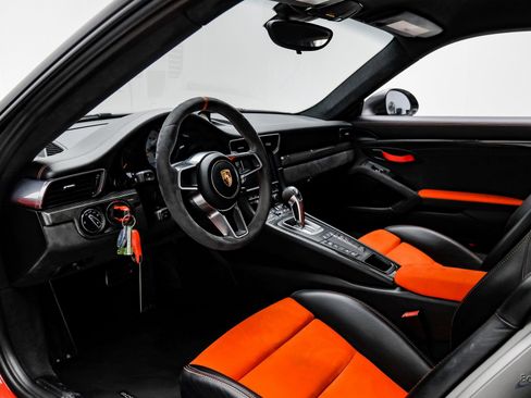 Used 2016 Porsche 911 GT3 RS image 31