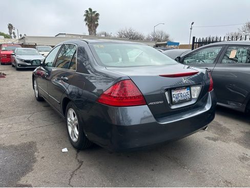 Used 2007 Honda Accord SE image 4