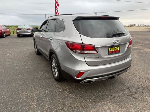 Used 2019 Hyundai Santa Fe XL SE image 7
