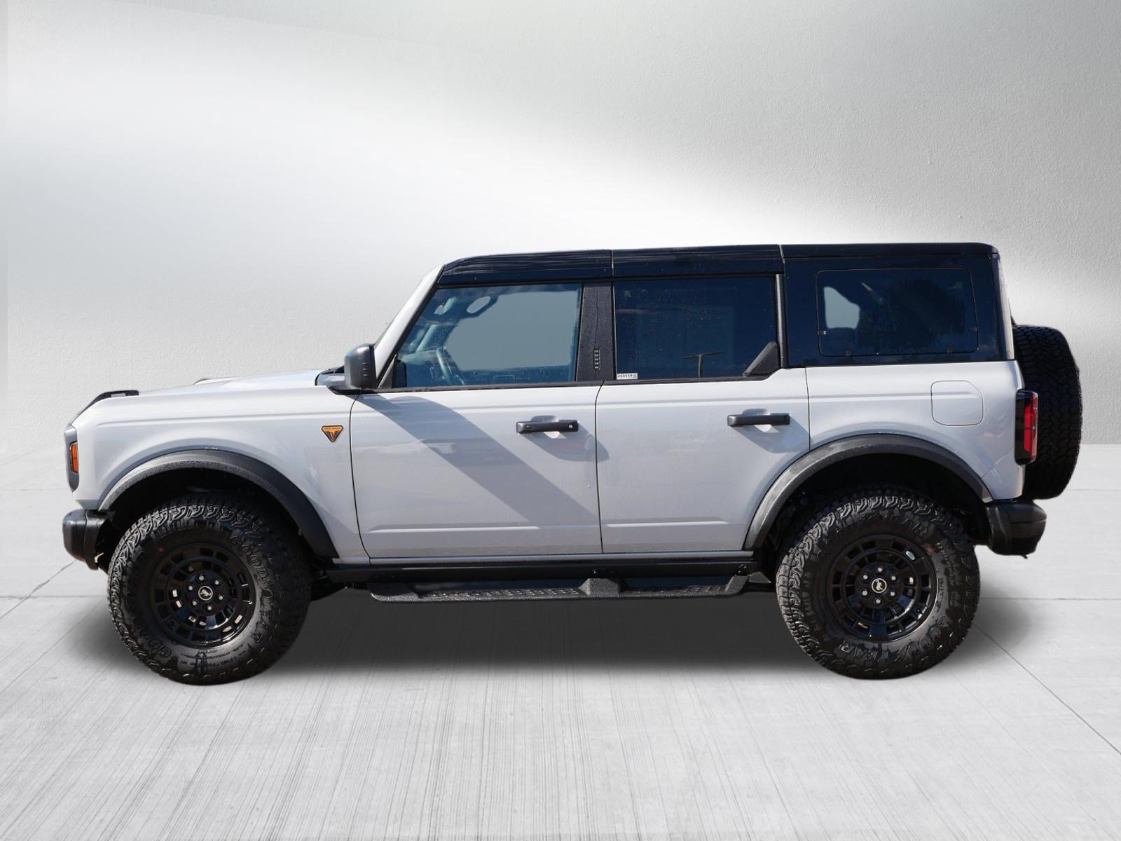 Used 2026 Ford Bronco Badlands AWD/4WD image 4