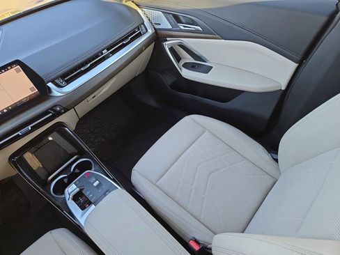 Used 2024 BMW X1 xDrive28i w/ Premium Package image 14