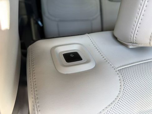 Used 2025 Ford Expedition Max Platinum w/ Platinum Ultimate Package image 14