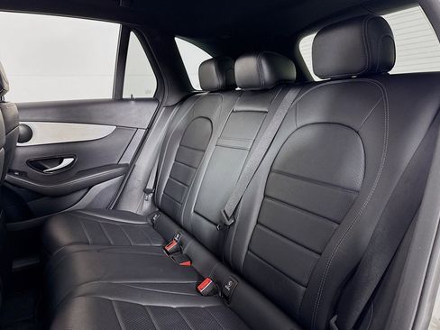 Used 2022 Mercedes-Benz GLC 300 image 7