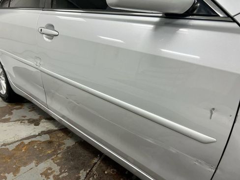 Used 2011 Toyota Camry XLE w/ XLE Extra-Value Pkg #2 image 30