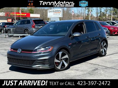 Used 2019 Volkswagen GTI SE image 1