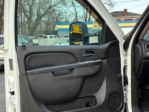 Used 2013 Chevrolet Silverado 3500 LTZ w/ LTZ Plus Package image 9