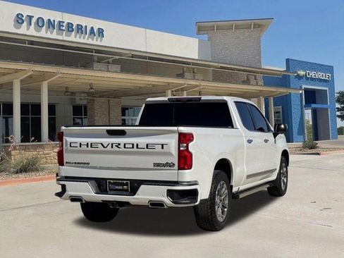 Used 2023 Chevrolet Silverado 1500 High Country w/ Technology Package image 5