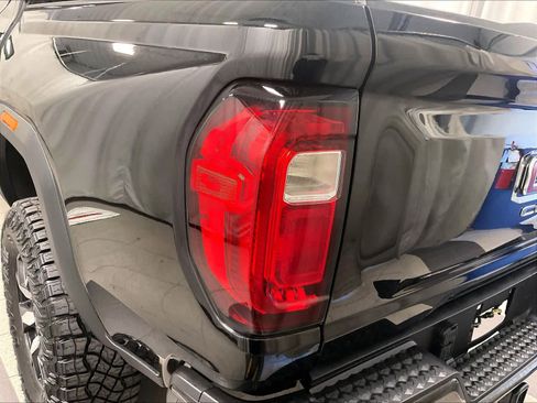 Used 2024 GMC Canyon AT4X image 34