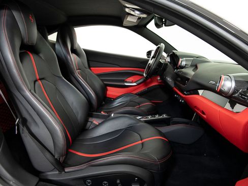 Certified 2020 Ferrari F8 Tributo RWD image 13