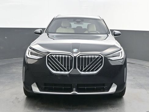 Certified 2025 BMW X3 xDrive30i w/ Premium Package image 10